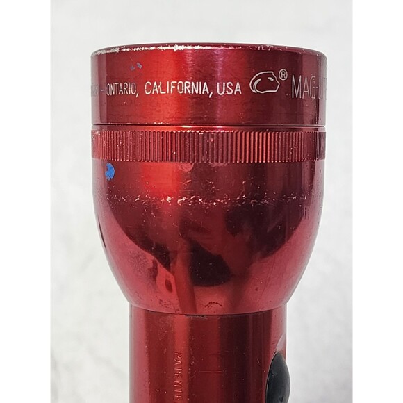 Vintage Tested Maglite Flashlight 2D Cell Red 10" Ships With Extra Light Bulb - Picture 8 of 12